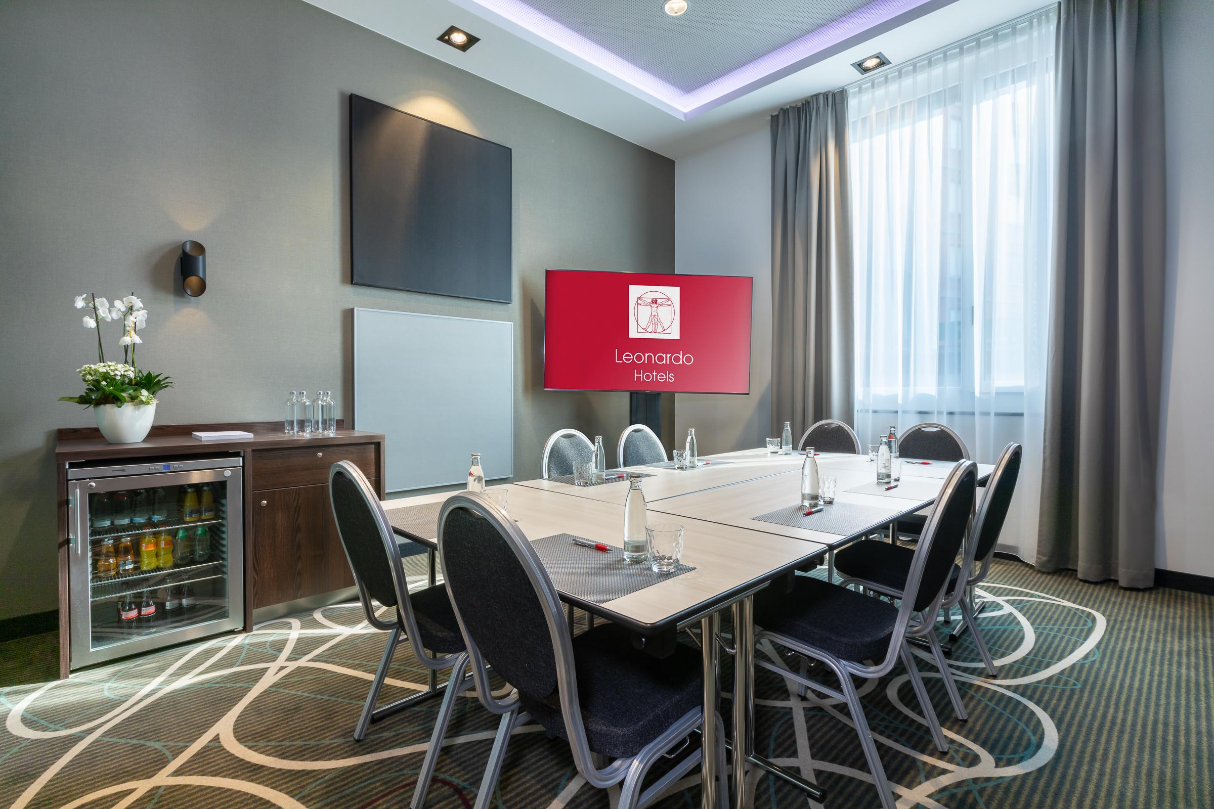Hotel Leonardo 4*